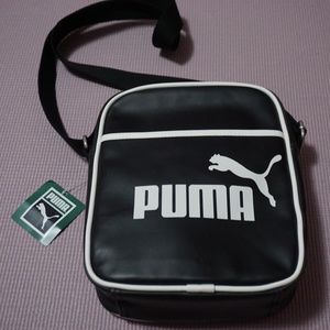 PUMA Unisex Heritage Portable Crossbody Bag